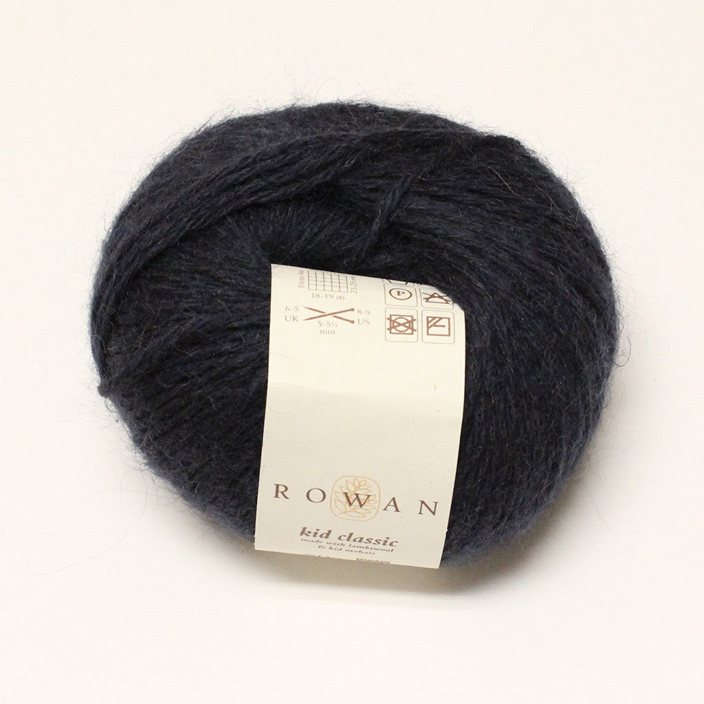 Pure Wool Worsted Yarn Drops ALASKA, Classic Medium Weight Yarn