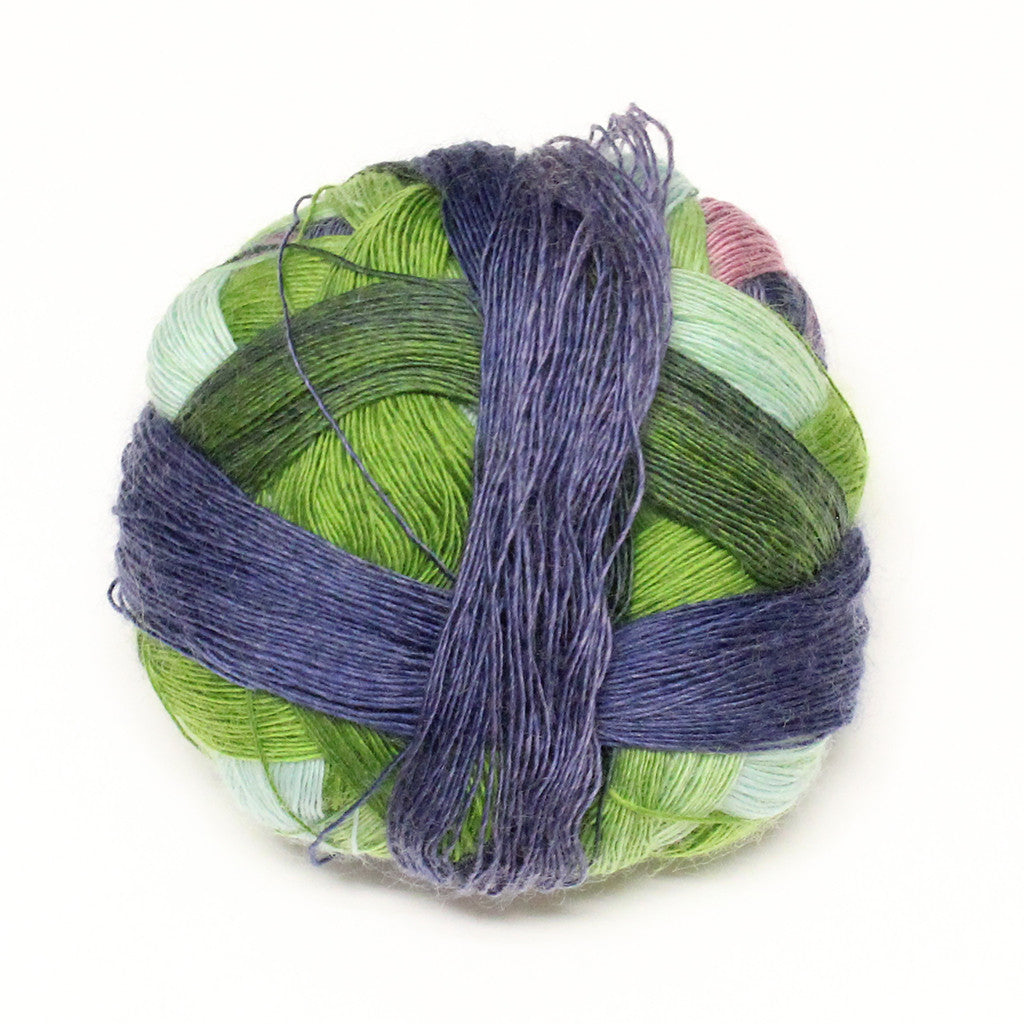 Lace Ball 100